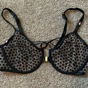 COPY - Black lace Victoria secret bra 38 D